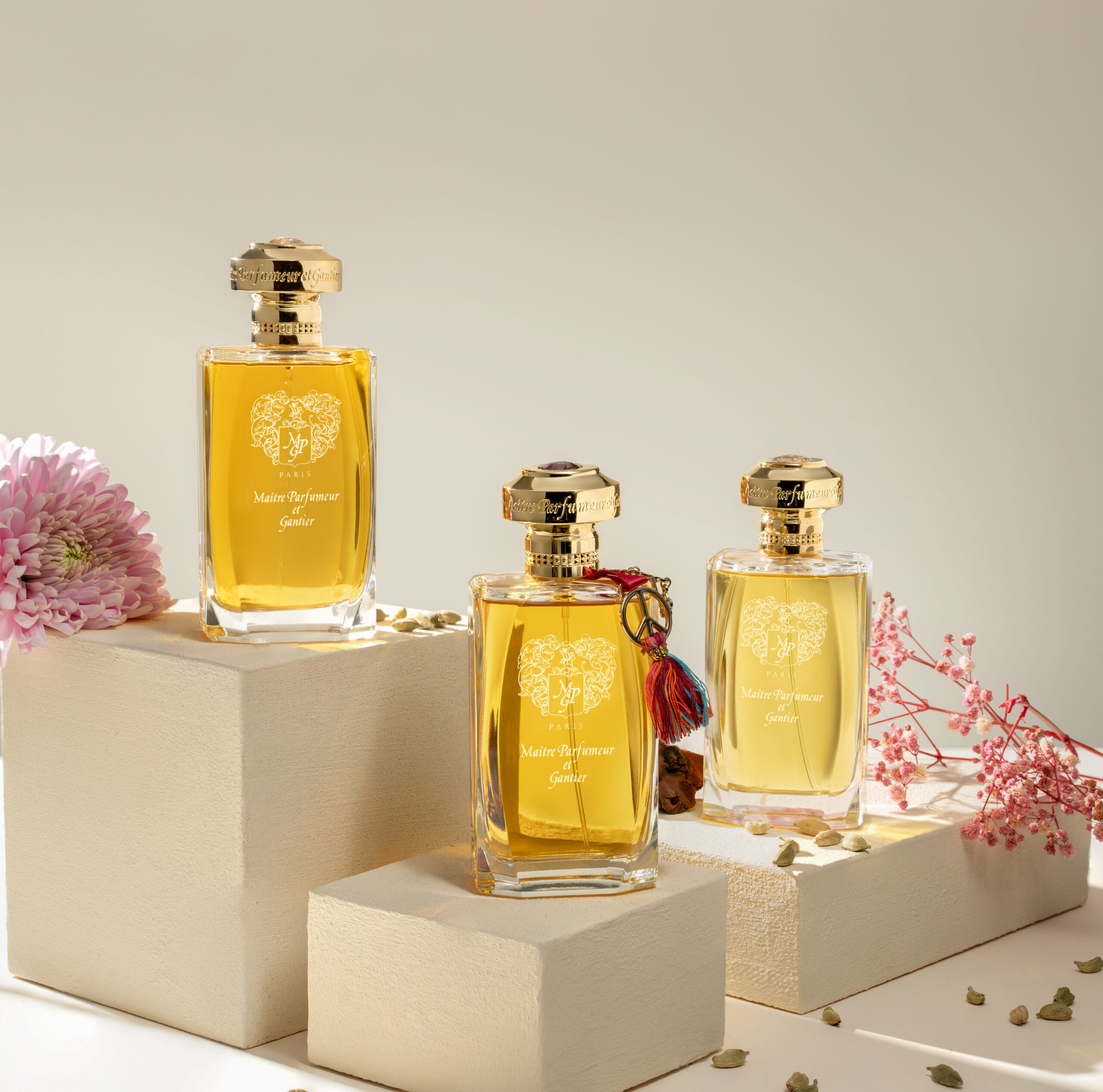 photographe produit Casablanca packshot Maroc product photographer Morocco photographie e-commerce photo publicité produit photographe commercial studio photo produits retouche packshot visuels pour boutiques en ligne product photography Casablanca