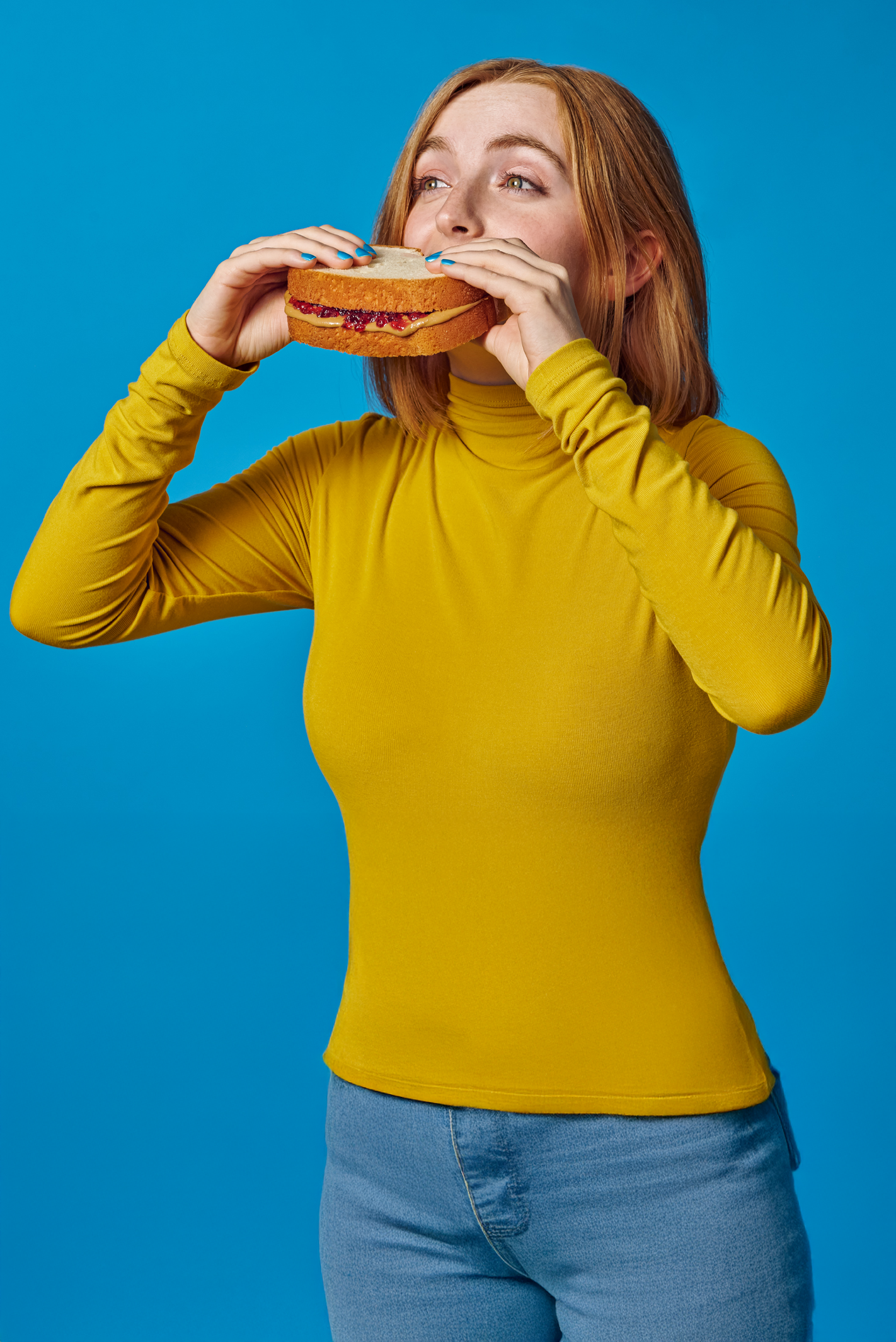 Photographe commercial à Casablanca spécialisé en publicité, produits et retouche haut de gamme. Création d’images professionnelles pour marques et entreprises au Maroc.